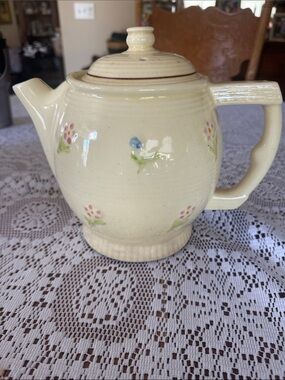 Vintage Teapot Thermo-ware Fraunfelter Coffee Pot.